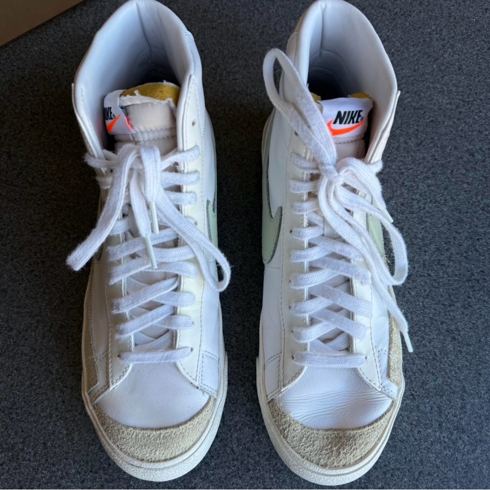 Nike Blazers - Size 9.5 Men’s/11.5 Women’s - Picture 2 of 8